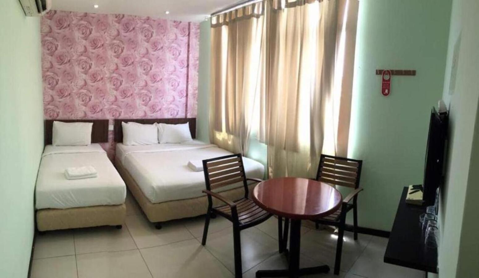 Casa Hotel near KLIA 1 Sepang Bagian luar foto